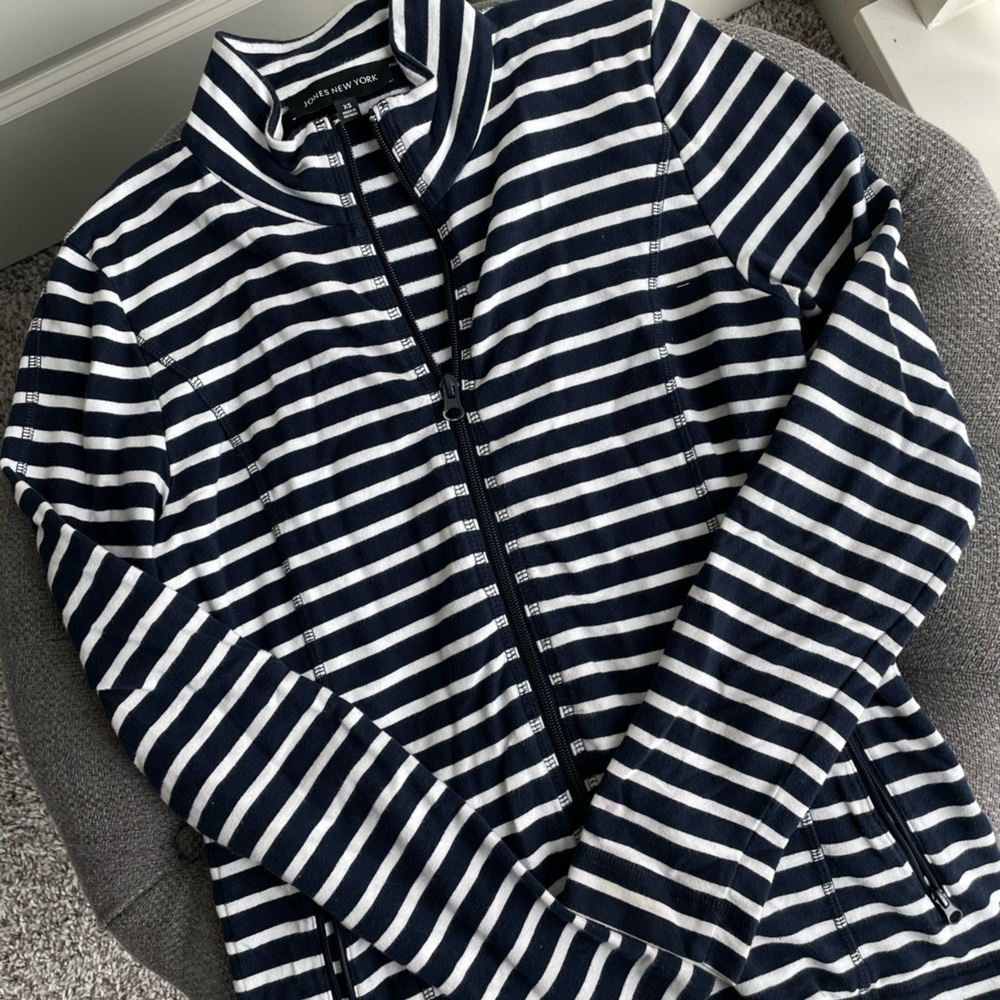 Jones New York sweater, size extra small, navy blue and white stripes.